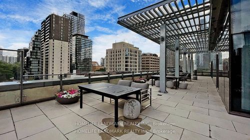 220-5 St Joseph St, Toronto, ON, M4Y0B6 | Card Image