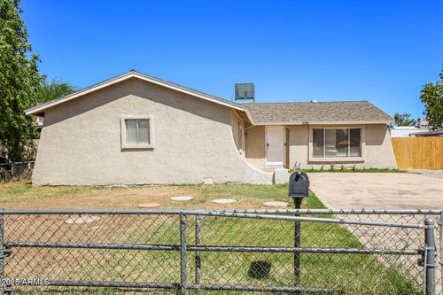 7130 W Merrell St, Phoenix, AZ, 85033-5513 | Card Image