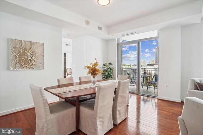 UNIT-805 - 11990 Market St, Condo with 3 bedrooms, 2 bathrooms and null parking in RESTON VA | Image 9