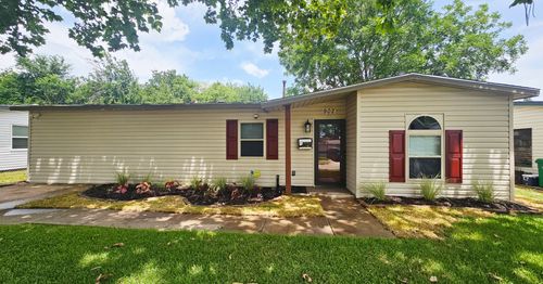 902 Jardin Dr, Mesquite, TX, 75149-5145 | Card Image