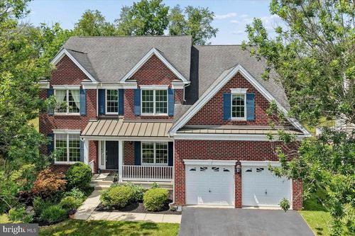 609 Winston Ln, West Chester, PA, 19382-4302 | Card Image