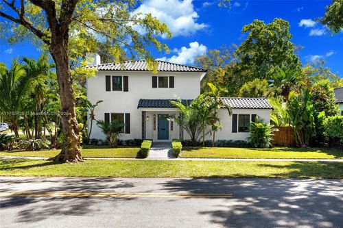 390 Ne 93rd St, Miami Shores, FL, 33138-2828 | Card Image