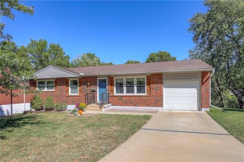 15508 E 40th Street S, Independence, MO, 64055 | Card Image