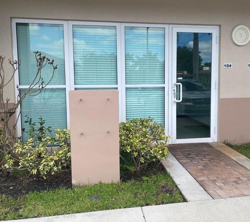 ste-104c-5220 S University Dr, DAVIE, FL, 33328-5308 | Card Image