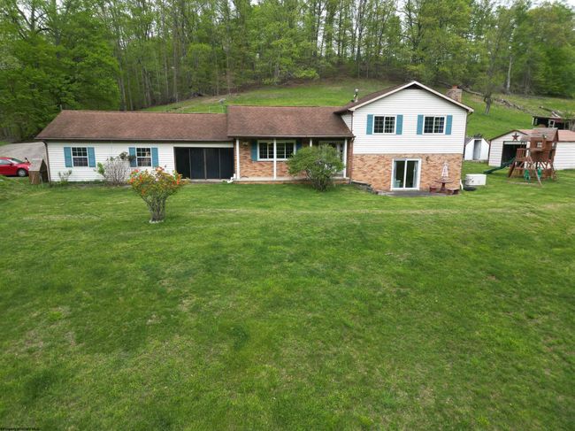 10401 Skin Creek Rd, House other with 4 bedrooms, 3 bathrooms and 3 parking in Horner WV | Image 6