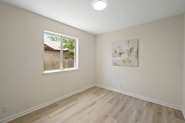 Bed 3 would make a cute nursery or office | Image 18