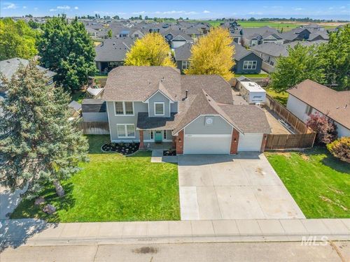 855 W Blue Downs St, Meridian, ID, 83642-7905 | Card Image