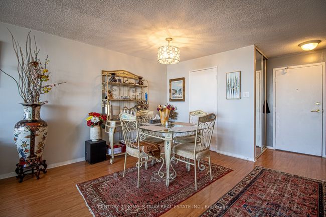 1911 - 4185 Shipp Dr, Condo with 2 bedrooms, 2 bathrooms and null parking in Mississauga ON | Image 4