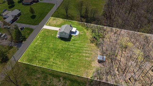 807 Linkhart Rd, Wilmington, OH, 45177-9758 | Card Image