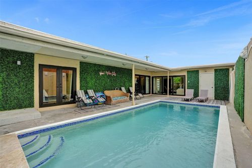 1711 Ne 2nd Ter, Pompano Beach, FL, 33060-5221 | Card Image