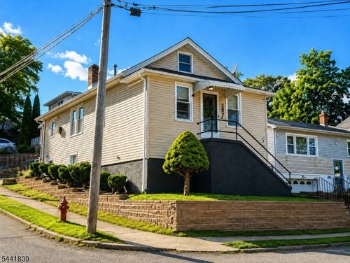 207 Van Winkle Ave, Nutley, NJ, 07110-2565 | Card Image