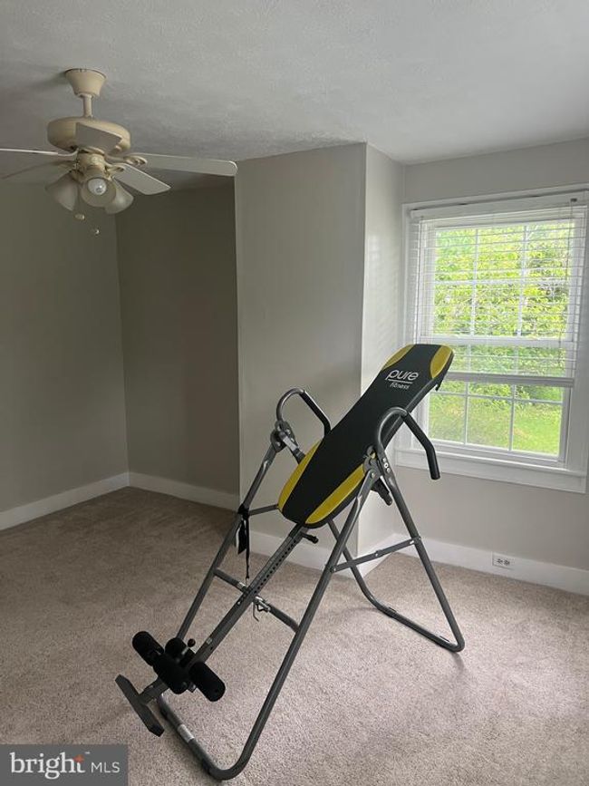 7979 Main St, House other with 3 bedrooms, 2 bathrooms and null parking in MIDDLETOWN VA | Image 22