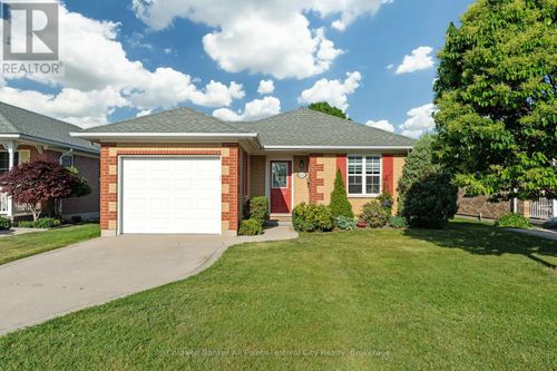 411 Warren Street, Goderich (Goderich (Town)), ON, N7A4M5 | Card Image