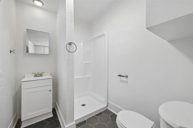 906 E Houston St, House other with 2 bedrooms, 1 bathrooms and null parking in Sherman TX | Image 14