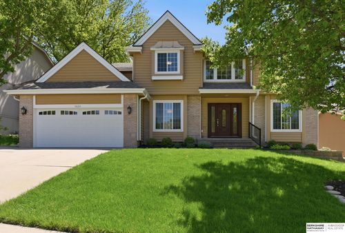 16211 Chicago Street, Omaha, NE, 68118 | Card Image