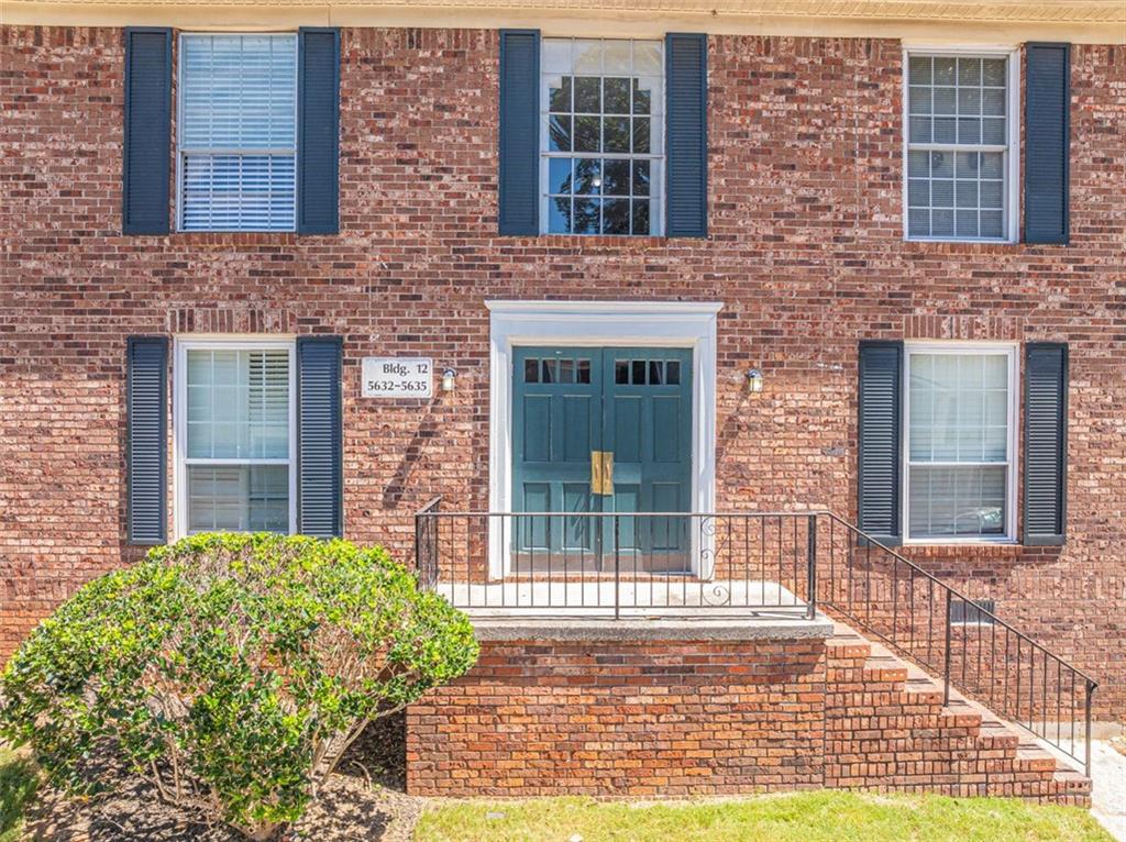 Kingsport Dr, Sandy Springs, GA 30342