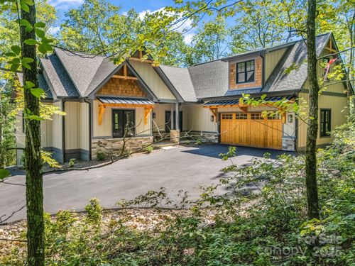 1115 Salola Ln, Brevard, NC, 28712-7411 | Card Image