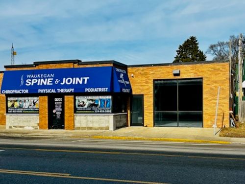 1724 Grand Ave, Waukegan, IL, 60085-3502 | Card Image