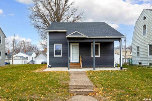 310 S Elmwood Avenue, Davenport, IA, 52802 | Card Image