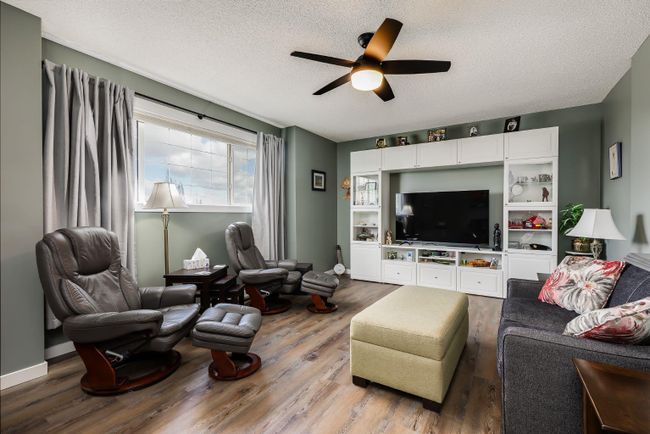 781 Cimarron Close, Home with 3 bedrooms, 3 bathrooms and 4 parking in Okotoks AB | Image 20
