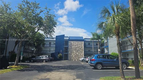 apt-111-3190 Holiday Springs Blvd, Margate, FL, 33063-5411 | Card Image