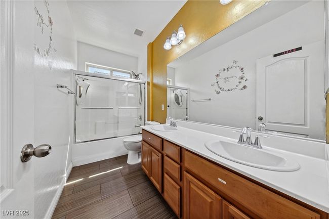 Guest Bathroom | Image 23