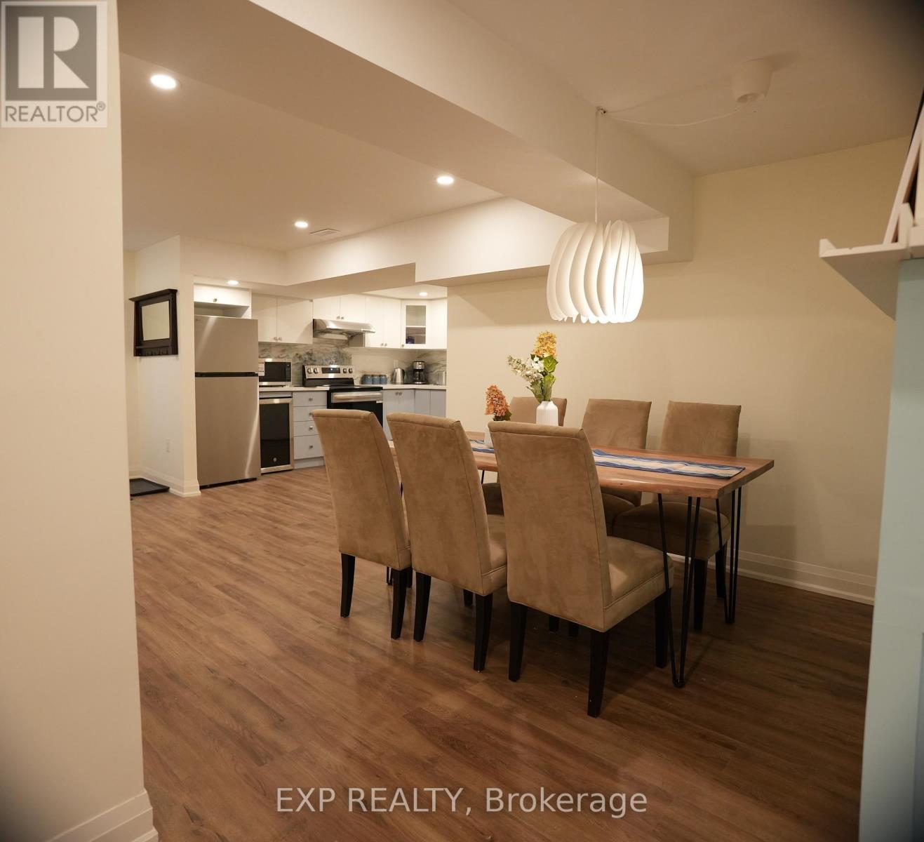 Residential Lease in Mississauga (East Credit)