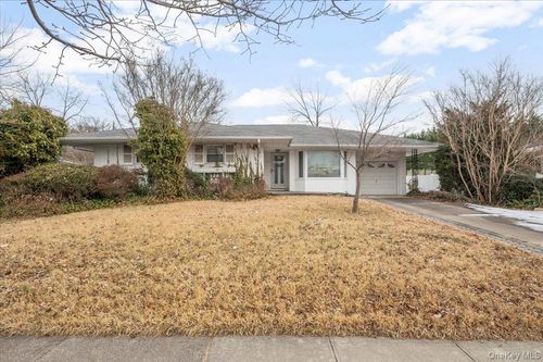38 Hazelwood Dr, Jericho, NY, 11753-1713 | Card Image