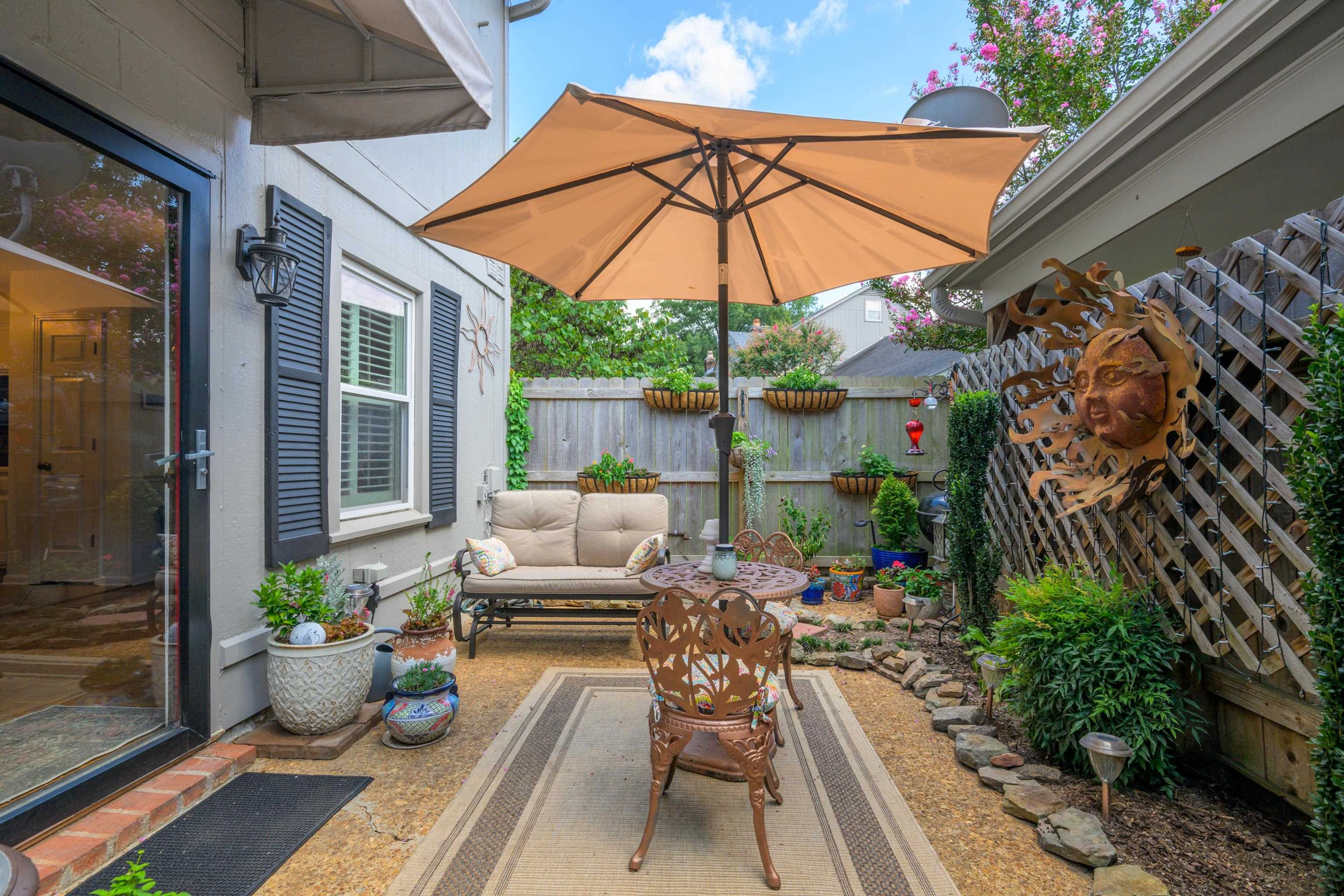 Fords Station Rd, Germantown, TN 38138