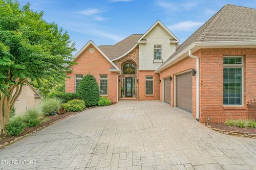9627 Mariners Pt, Knoxville, TN, 37922-6584 | Card Image
