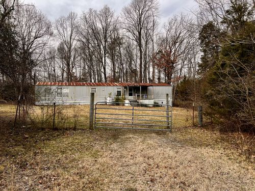 226 Old Lockhart Rd, Tennessee Ridge, TN, 37178-5334 | Card Image