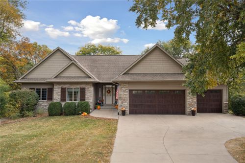 1556 Turkey Ridge Court Nw, Swisher, IA, 52338 | Card Image