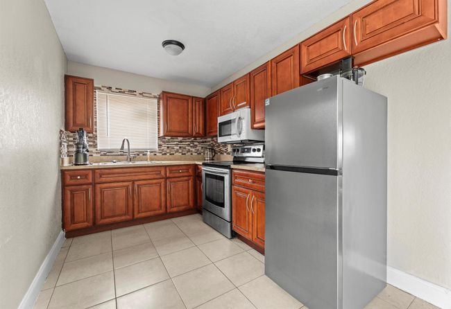 1528 Singletary Ave, House other with 4 bedrooms, 2 bathrooms and null parking in Pahokee FL | Image 7