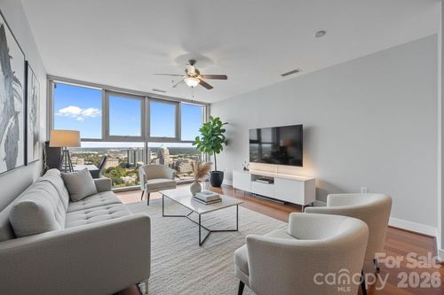 2603-333 W Trade St, Charlotte, NC, 28202-1961 | Card Image