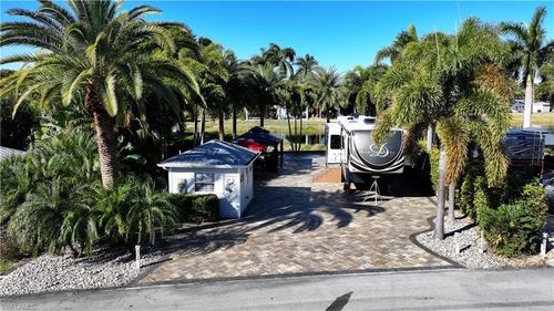 5736 Brightwood Dr, FORT MYERS, FL, 33905 | Card Image