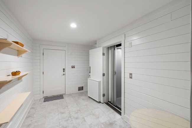 Elevator Lobby | Image 48