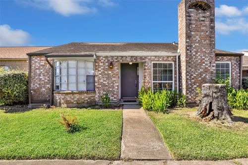 10734 Bexley Drive, Houston, TX, 77099 | Card Image