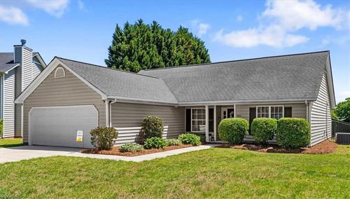 4426 Deacon Ct, High Point, NC, 27265-1500 | Card Image