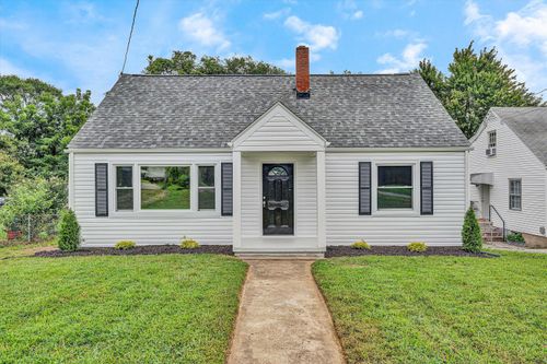 2719 Edison St Ne, Roanoke, VA, 24012-4407 | Card Image