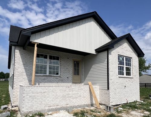 145 N Harris Ln, Portland, TN, 37148-4761 | Card Image