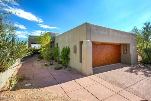 10095 E Graythorn Dr, Scottsdale, AZ, 85262-5136 | Card Image