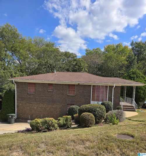 1801 15th Way Sw, BIRMINGHAM, AL, 35211-5032 | Card Image