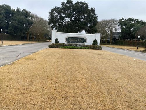 127 English Turn Dr, New Orleans, LA, 70131-3319 | Card Image