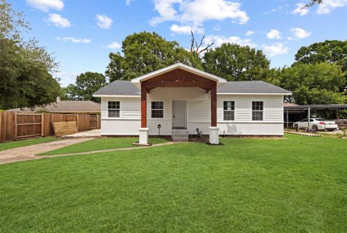 1450 Trinity Ave, Port Arthur, TX, 77642-1626 | Card Image