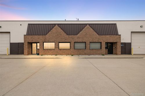 51477 Industrial Dr, Macomb, MI, 48042-4026 | Card Image