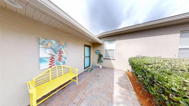 Front Patio | Image 19