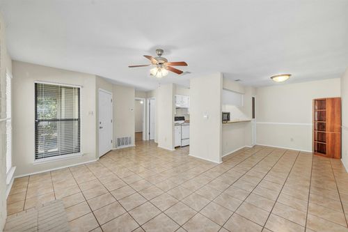 11c-10616 Mellow Meadows Dr, Austin, TX, 78750 | Card Image
