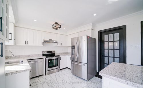 1648 Pepperwood Gate, Pickering, ON, L1X2K3 | Card Image