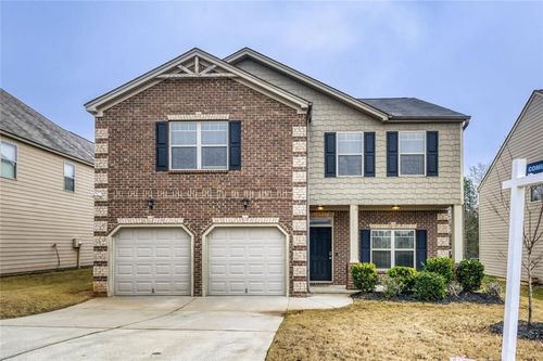 323 Bandelier Cir, Hampton, GA, 30228-3540 | Card Image