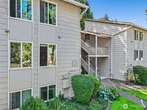 apt-f205-33011 18th Pl S, Federal Way, WA, 98003-9506 | Card Image